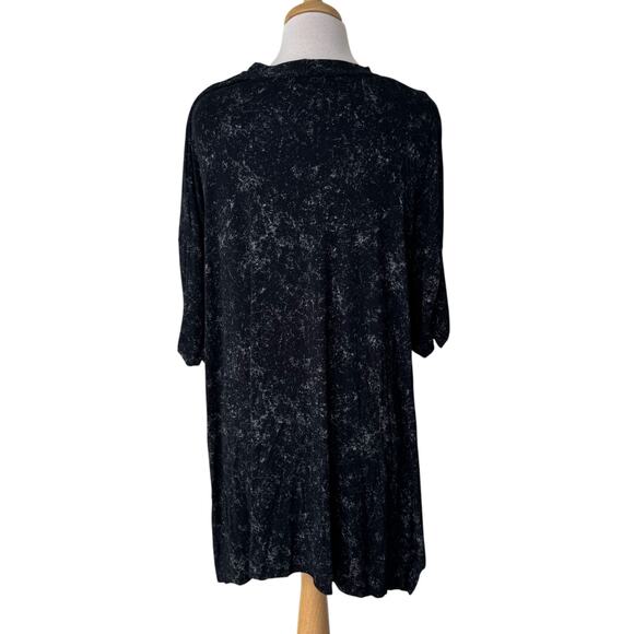 ALEMBIKA Oversized Flowy Black White Short Sleeve V Neck Top Large - Picture 2 of 8